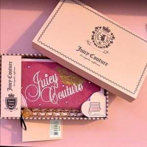 Juicy Couture Pink and Gold Wallet Gift Set
